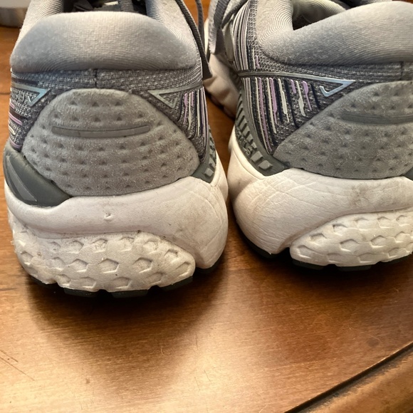 Brooks Shoes - Women's Brooks Running Shoes